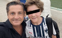 El hermano menor de Luis Miguel publicó la imagen con su hijo en Instagram.