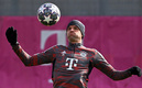 Thomas Müller ha sacado varias victorias sobre Messi en Champions League. FOTO: Reuters.