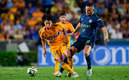 Cabecita Rodríguez borró a Diego Lainez. (Foto: Mexsport)