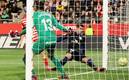 Morata cierra la pinza para marcar el gol del triunfo. Foto: (Reuters)