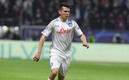 Chucky Lozano brilló en el juego entre Napoli y Eintracht Frankfurt (Twitter @sscnapoliES)