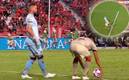 Goltz tomó el balón con las manos dentro del área. Foto: (Especial)