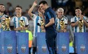 Seleccionados argentinos reconocen a su profe | EFE