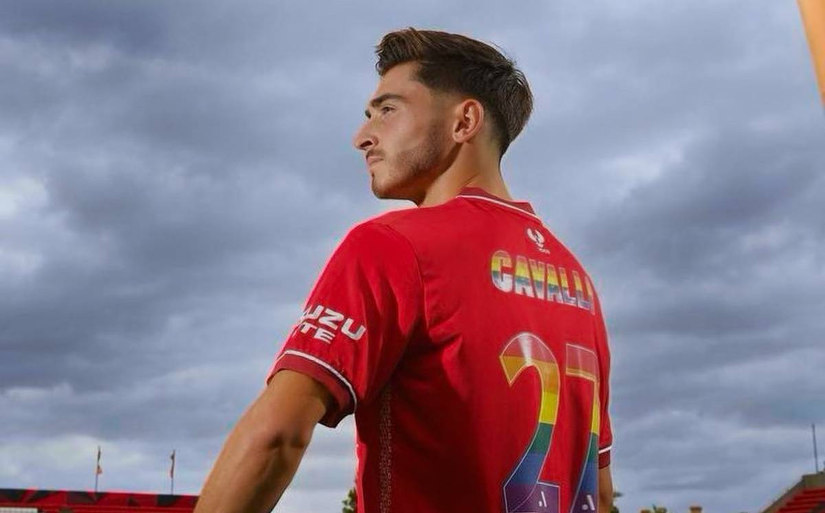 Josh Cavallo, primer jugador en declararse gay (Instagram @joshua.cavallo)