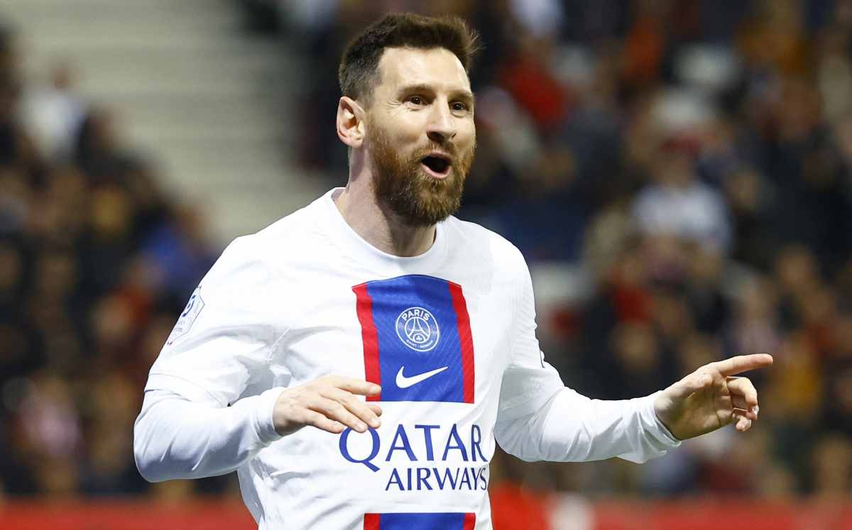Messi sorprendió a un fan que viajó hasta París (Reuters)