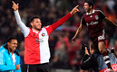 Roy Makaay elogió a Santi Giménez. (Fotos: AFP e Instagram roymakaayofficial)