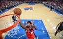 A pesar de la dura marca, Embiid entregó 26 unidades para 76ers | AFP
