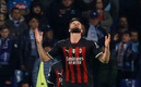 Giroud celebra su anotación ante el Napoli. FOTO: Reuters.