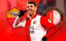 Santi Giménez buscará hacer historia ante la Roma (Foto: Especial)