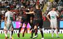 Quiñones festeja uno de sus dos goles ante los Rayos. Foto: (Imago7)