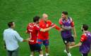 Briseño y Guzmán se hicieron de palabras luego del silbatazo final. Foto: (Especial)