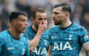 Los jugadores del cuadro londinenses no creían lo que estaba pasando contra Newcastle. (Reuters)