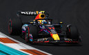 Max Verstappen se lleva la pole position y Checo queda en tercero. (Foto: Mexsport)