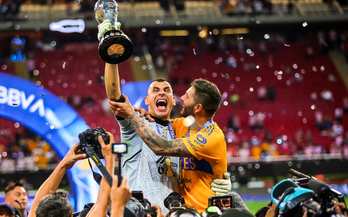 Este fue el ritual de Gignac antes del partido de la final Mediotiempo