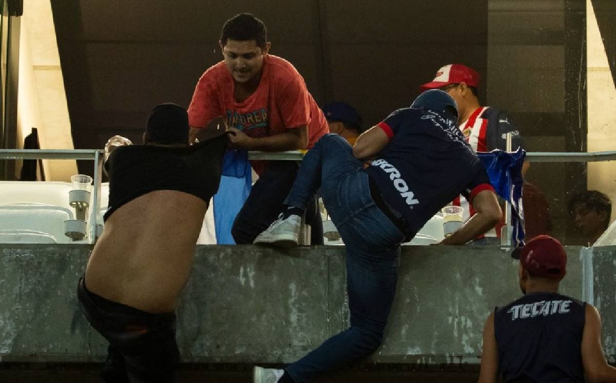 Pelea