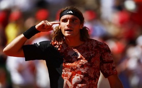 Tsitsipas se impuso a Carballes en Francia. Foto: Reuters