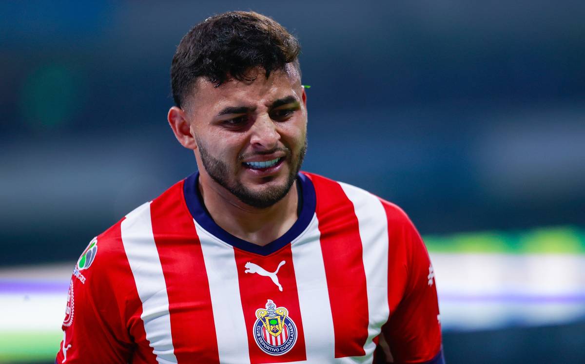 El Gru, llorando luego de que Chivas no pudiera lograr el título de Liga. Foto: (Mexsport)