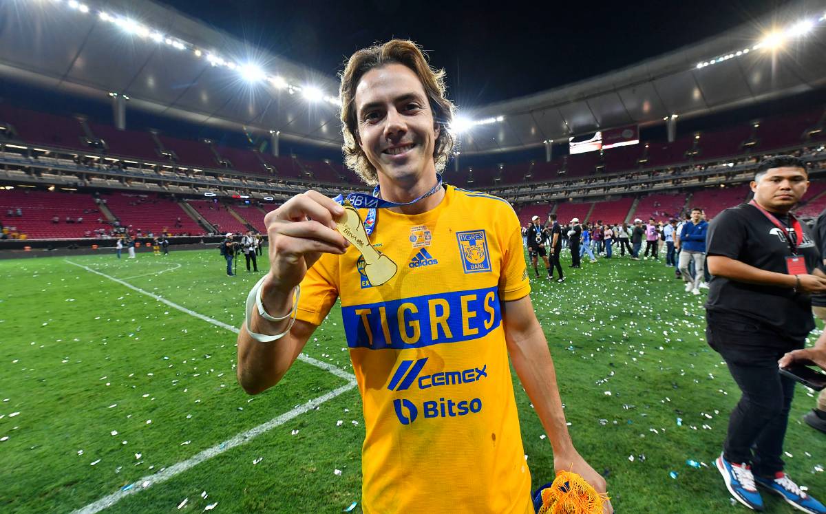 Sebastián Córdova se ‘burla’ de fan de Chivas por Final de Liga MX