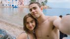 Ares se fue a estudiar Medicina a Estocolmo, y Raquel persigue su sueño de convertirse en escritora. Mientras tanto, mantienen una relación a distanci