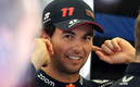 Checo Pérez junto a Verstappen en Bakú. (AFP)