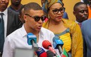 Mbappé habla sobre el Balón de Oro en su visita a Camerún (Foto: EFE)