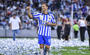 Canales fue presentado ante la afición que llegó al BBVA. (Foto: Imago7)
