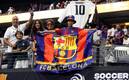 Aficionados culés y merengues convivieron sin problemas (EFE)