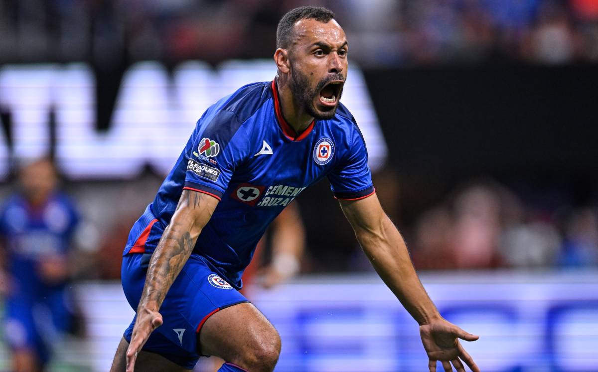 Moisés Vieira consiguió su primer gol con Cruz Azul en Leagues Cup