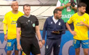 Julián Araujo entró de cambio.