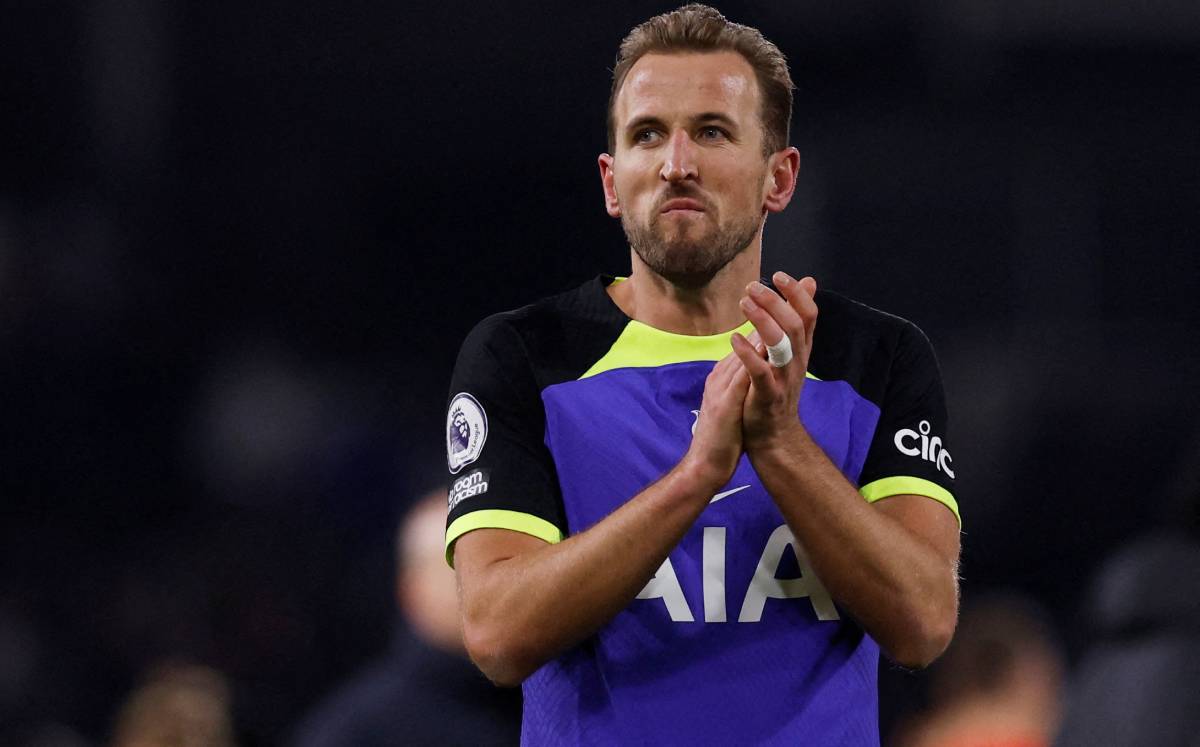 Harry Kane ist bereits in Deutschland, um einen Vertrag beim FC Bayern zu unterschreiben Harry Kane ist bereits in Deutschland, um einen Vertrag beim FC Bayern zu unterschreiben