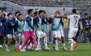 Funes Mori es felicitado por sus compañeros (Mexsport)