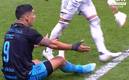 Marlon lanzó el zapato del Pistolero luego de que el charrúa reclamara una falta. Foto: (Especial)