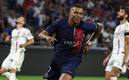 Kylian Mbappe apareció en la goleada del PSG este domingo (EFE).