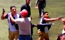 La persona que sacó el arma para amenazar a los rivales ya estaría siendo buscada por las autoridades. Foto: (Especial)