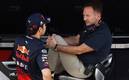 Checo Pérez y Christian Horner (Reuters)