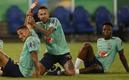 Los tres brasileños habrían convivido una fiesta ante de su duelo ante Venezuela (Reuters)