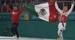 Soltero festejó con su entrenador y la bandera mexicana (Conade)