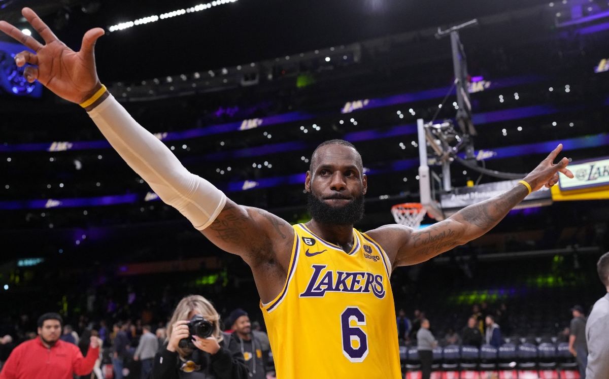 James es considerado uno de los mejores jugadores de la historia (Reuters)