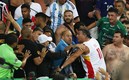 El Brasil vs Argentina se vio opacado por la violencia en el Maracaná (Reuters)