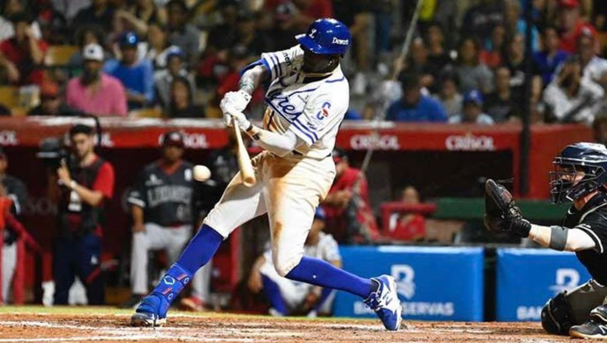 Ronny Mauricio podría debutar con el Licey en diciembre (@mikedeportes)
