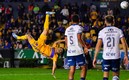 Golazo de Nico Ibañez (Foto: Imago7)