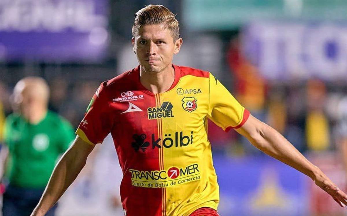 Jesús Godínez se mantendrá en el Club Herediano de Costa Rica