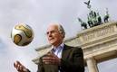 Franz Beckenbauer, leyenda del futbol mundial (EFE)