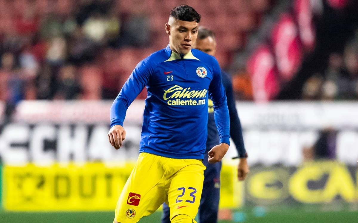 Emilio Lara, en calentamiento con América (Imago7)