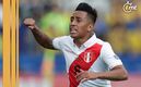 Cueva, en un juego con Perú (Reuters)