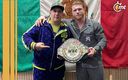 Eddy Reynoso y Canelo Álvarez. (@caneloteam)