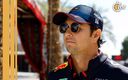 Checo Pérez buscará remontar en la carrera del sábado. (Reuters)