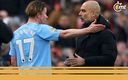 De Bruyne y Guardiola discutieron cuando el belga fue sustituido. (Reuters)