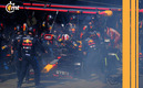 El auto de Verstappen acabó entre humo. (Foto: AFP)