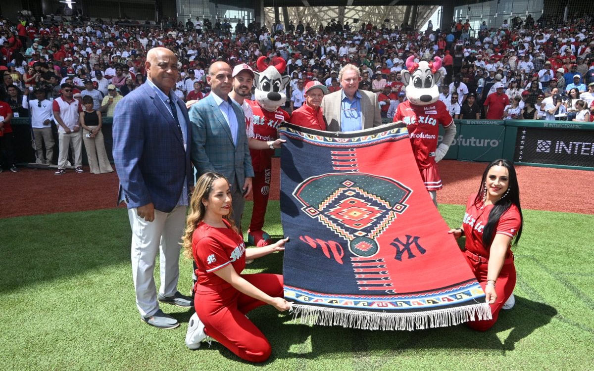 La directiva de Diablos le regaló un tapiz conmemorativo del juego, idéntico al que le regalaron en 1968